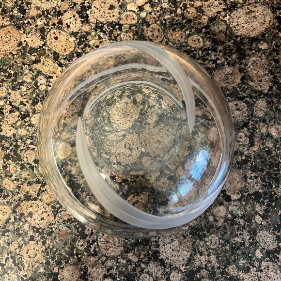 Mikasa Crystal Designed High Low Bowl - Picture 6 of 6